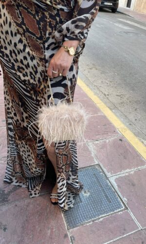 Clutch Plumas